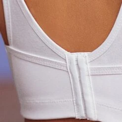 Glamorise Magic Lift Active Support Bra - 1005 10 Glamorise Magic Lift Active Support Bra - 1005 -Outlet Comfort Soft Cup Bra Store img002696