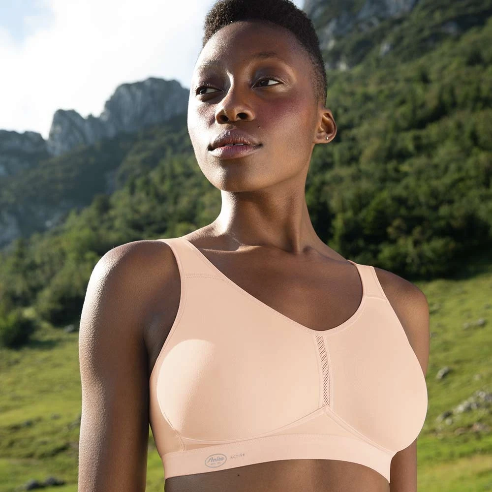 Light And Firm Seamless Soft Cup Sports Bra - 5521 5 Light And Firm Seamless Soft Cup Sports Bra - 5521 - Image 5